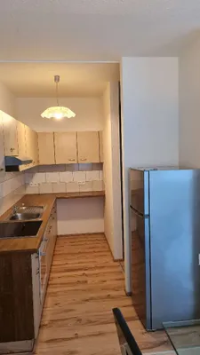 1-Zimmer-Wohnung mieten in Wiener Neustadt – 42 m², € 700 – Bild 2 von 9