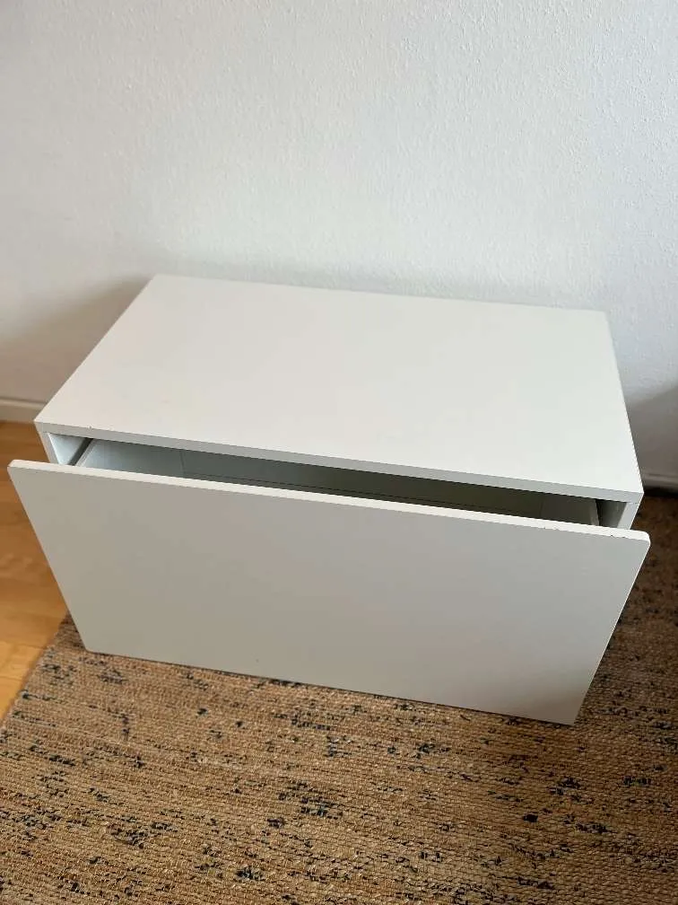 IKEA SMASTAD Bank mit Kasten, weiß, € 45,- (1160 Wien)