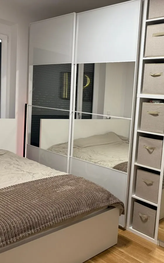 IKEA PAX Schwebetürenschrank & Spiegelschrank, € 150,- (7000 Eisenstadt)