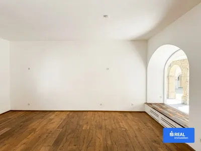 Gewerbeimmobilie mieten in Lienz – 155 m², € 2.475 – Bild 2 von 4