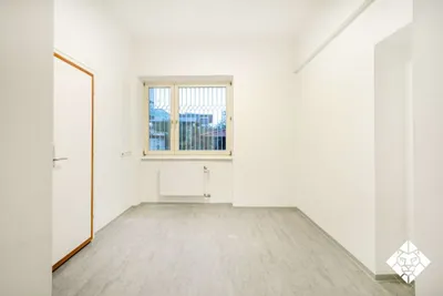 2-Zimmer-Gewerbeimmobilie mieten in Kufstein – 113 m², € 1.945 – Bild 8 von 12
