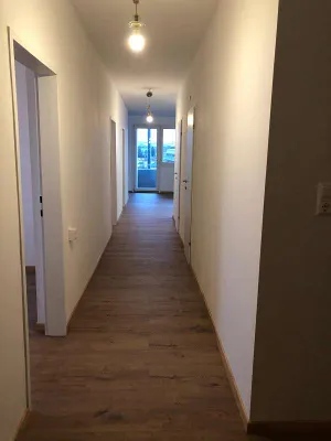 4-Zimmer-Wohnung mieten in Sankt Pölten – 107 m², € 1.150 – Bild 3 von 9