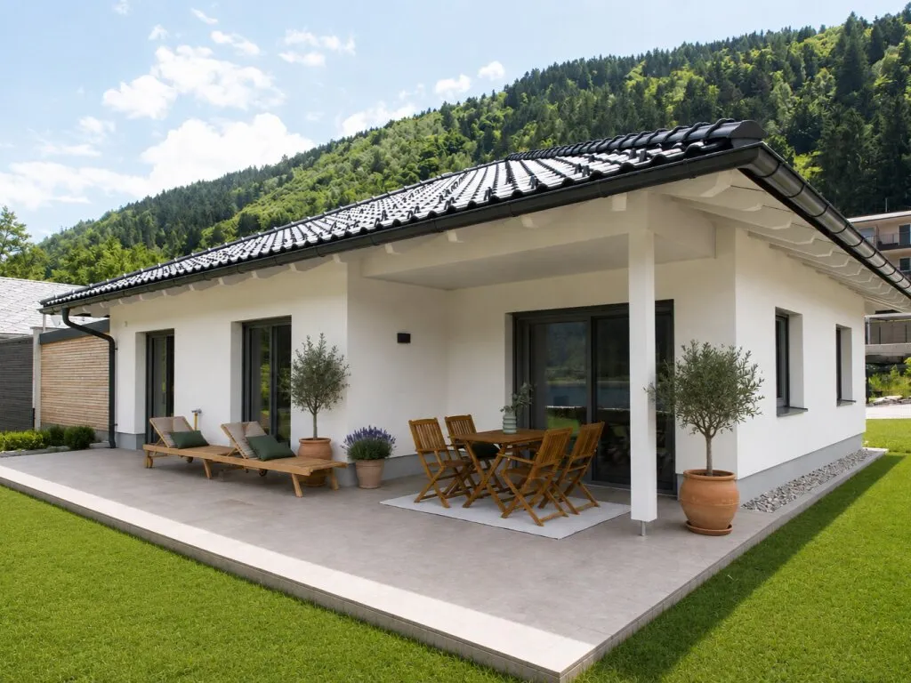 ERSTBEZUG - Seebungalow mit eigenem Seezugang Ossiacher SEE, Ossiach