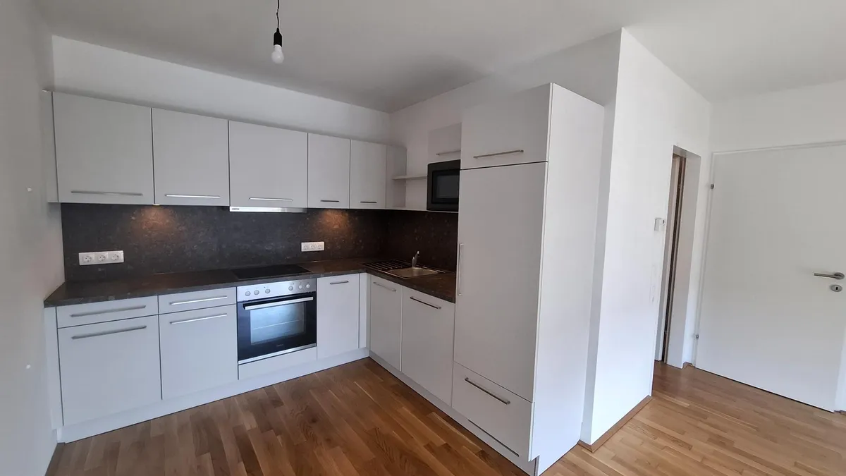 2-Zimmer Wohnung mit Küche und Loggia in der Vogelweiderstraße in Wels zu vermieten