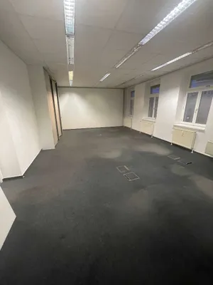 5-Zimmer-Gewerbeimmobilie mieten in Sankt Pölten – 220 m², € 8 – Bild 19 von 24