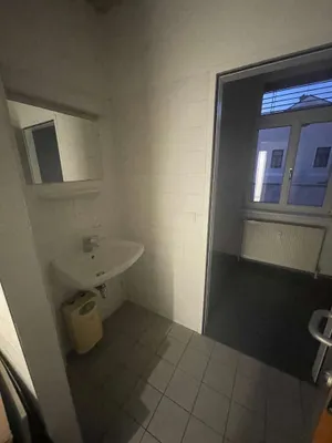 5-Zimmer-Gewerbeimmobilie mieten in Sankt Pölten – 220 m², € 8 – Bild 23 von 24