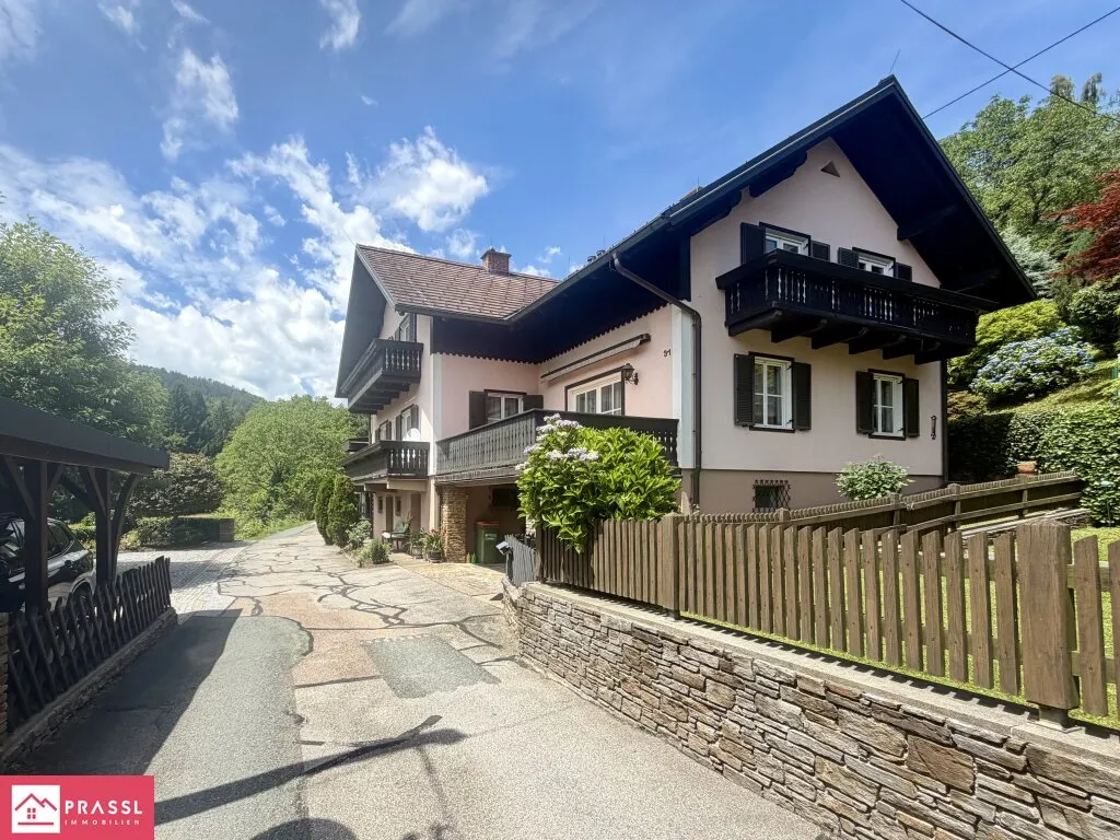Viel Platz für die Familie mit 10 Zimmern und landwirtschaftlicher Fläche! Jetzt kaufen! - Widok 2
