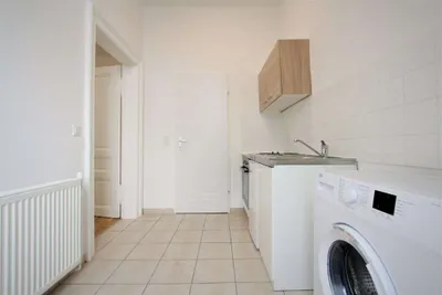 Hofseitig gelegene, möblierte 1-Zimmer-Wohnung in Toplage! Kurzzeitvermietung! – Bild 2