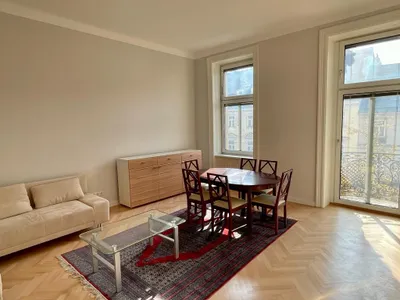 VON PRIVAT: 3. Bezirk, Helle Altbauwohnung mit Parkett und hohen Decken.