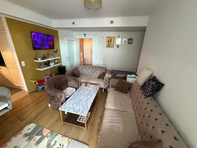 Provisionsfrei und Sofortbezug: 3 Zimmerwohnung mit Balkon und eigenem 34 m2 Dachgarten direkt an der Stadtgrenze Wien - Top 1/2, photo 3