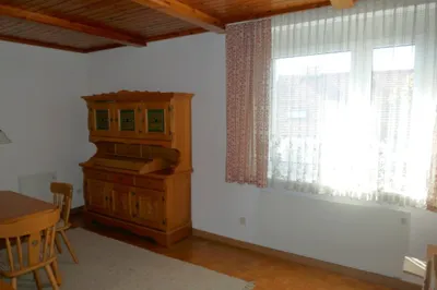 3-Zimmer-Wohnung mieten in Wiener Neustadt – 68 m², € 751 – Bild 3 von 3