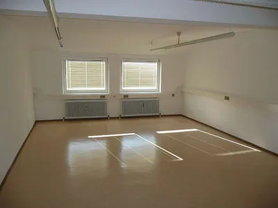 2-Zimmer-Gewerbeimmobilie mieten in Linz Land – 60 m², € 708 – Bild 3 von 15