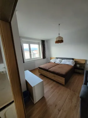 3-Zimmer-Wohnung kaufen in Neunkirchen – 70 m², € 129.000 – Bild 2 von 13