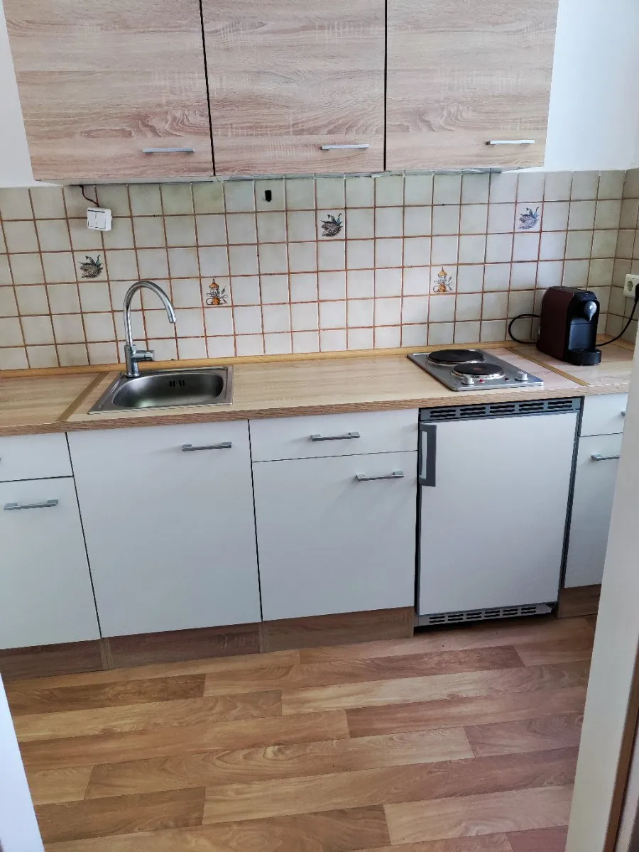 Wohnung 35m² zu vermieten. Nur für Berufstätige Personen! Keine Studenten! - Ansicht 2