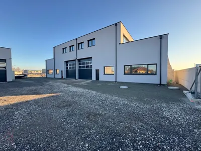 Gewerbeimmobilie mieten in Baden – 430 m², € 4.000 – Bild 1 von 23