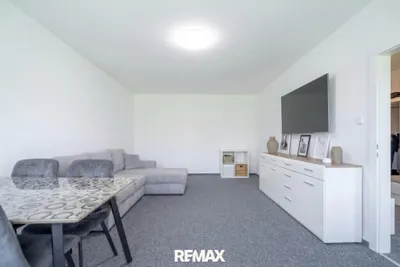3-Zimmer-Immobilie kaufen in Salzburg Stadt – 59 m², € 245.000 – Bild 2 von 8