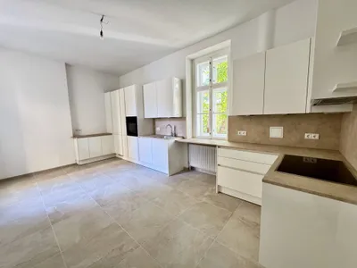 6-Zimmer-Wohnung mieten in Wien – 215 m², € 3.899 – Bild 7 von 19