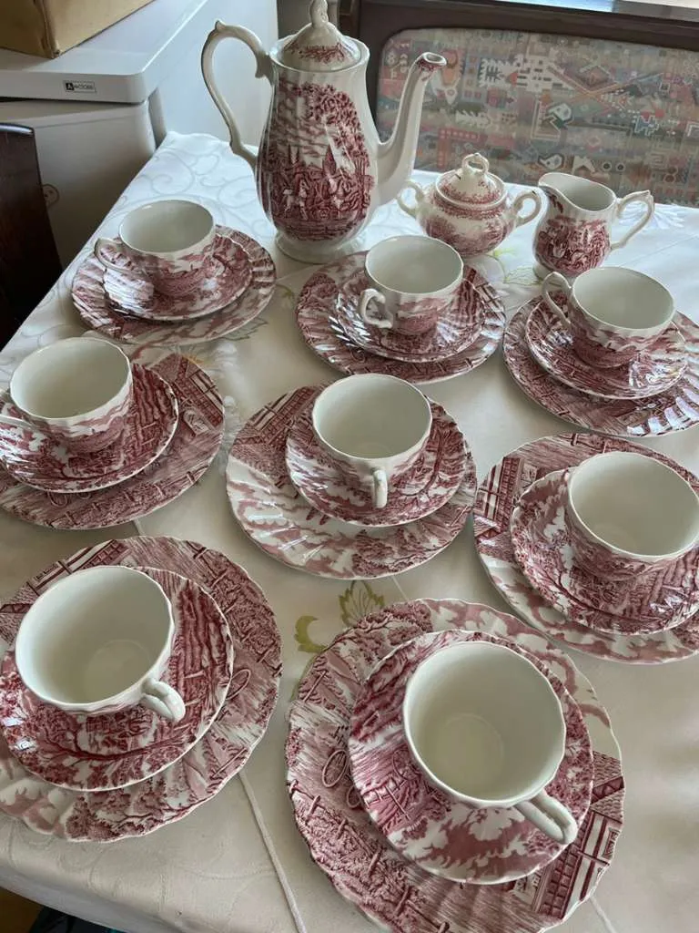 Englisches Porzellan Old Britain Castles Kaffeeservice, € 89,- (8041 Graz)