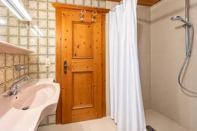 Haus kaufen in Kitzbühel – 177 m², € 3.800.000 – Bild 11 von 12