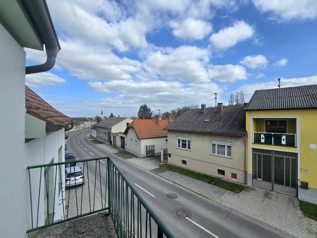 Einfamilienhaus mit vielen Möglichkeiten, sanierungsbedürftig! - Ansicht 3