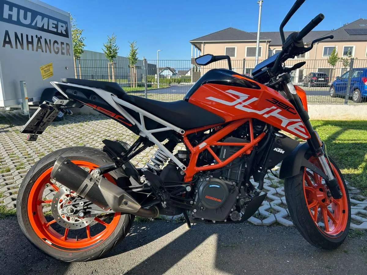 KTM 390