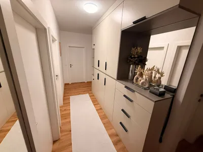 3-Zimmer-Wohnung kaufen in Wiener Neustadt – 76 m², € 195.000 – Bild 2 von 12