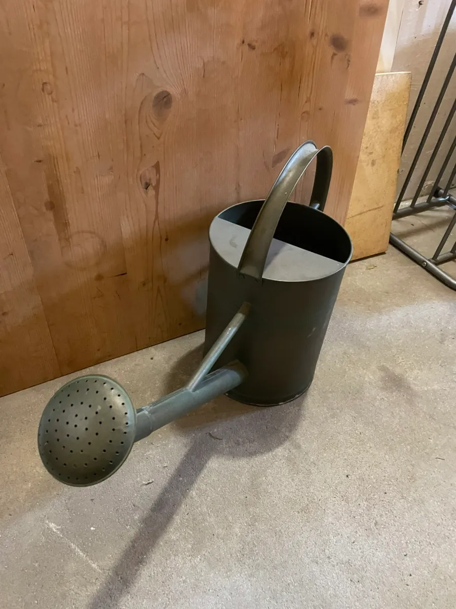 pflanzenregale balkon 3-Etagen Halter pflanzenregal blumenregal mit Rädern, pflanzentreppe outdoor Mobile Blumenständer mit Metall Platten Innenhof Hof 17893517901849f84b18fb56cc0732180181b55c53_thumbnail_750x999.jpg