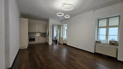Traumhafte 2-Zimmer-Altbauwohnung in Bestlage - Absolte Ruhelage (Innenhof)