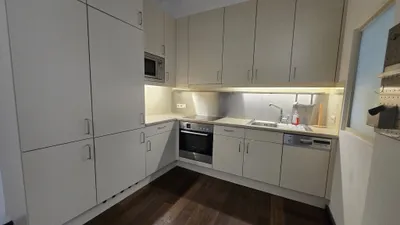 Traumhafte 2-Zimmer-Altbauwohnung in Bestlage - Absolte Ruhelage (Innenhof) – Bild 3