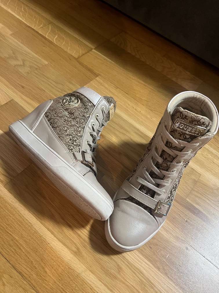 Sneakers von Guess popular