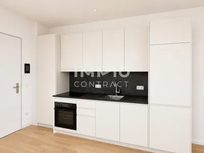 Skyline Studio East - 10 m² Loggia mit Weitblick DC2 Tower – Bild 2