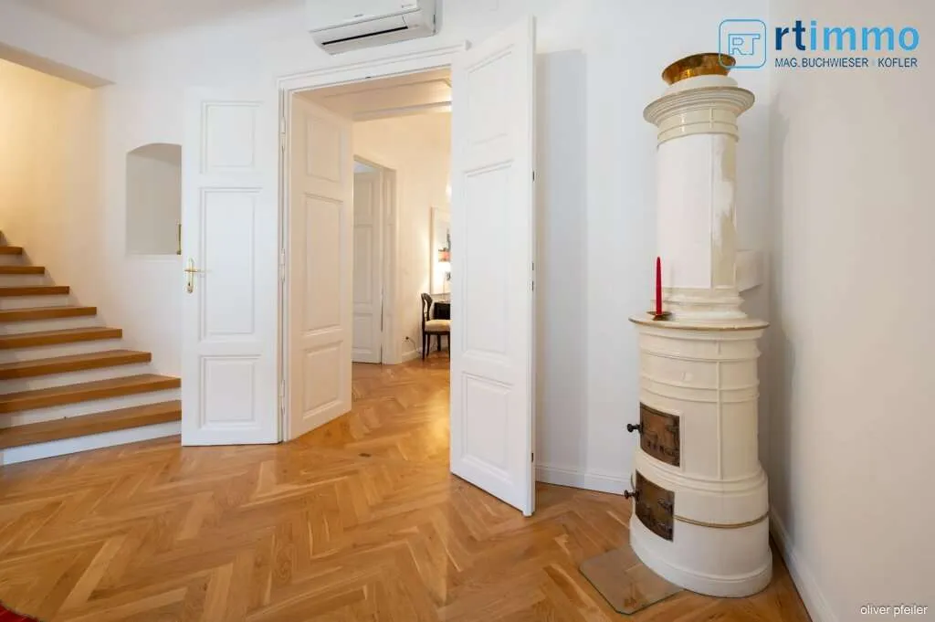 EDLE 5-ZIMMER DACHGESCHOSSWOHNUNG mit TERRASSE und AIRCONDITION , Neuwertig - Ansicht 2
