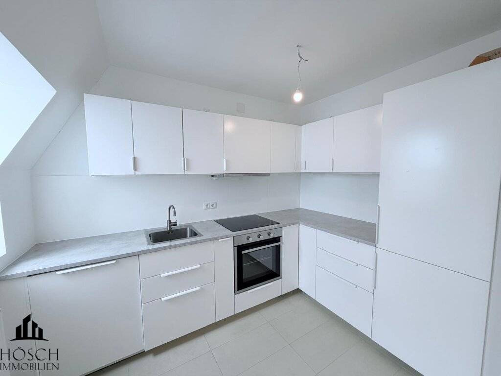 Helle Dachgeschosswohnung mit Charme und Ruhelage - Ansicht 3