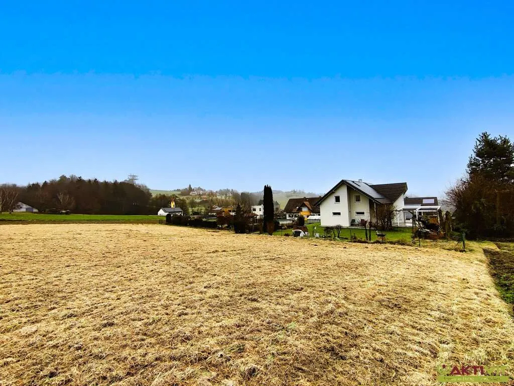 Genießen Sie die Ruhe mit Ausblick ins Grüne. - 20 Min. vor Graz. - Beliebte und naturnahe Lage bei Fernitz! - Ansicht 3