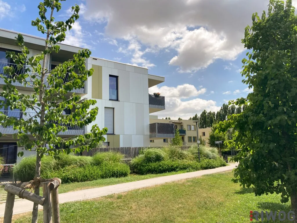 ANLAGEWOHNUNG // SONNIGE und RUHIGE GARTENWOHNUNG // perfekte Ausrichtung // Tiefgaragenstellplatz - Widok 2