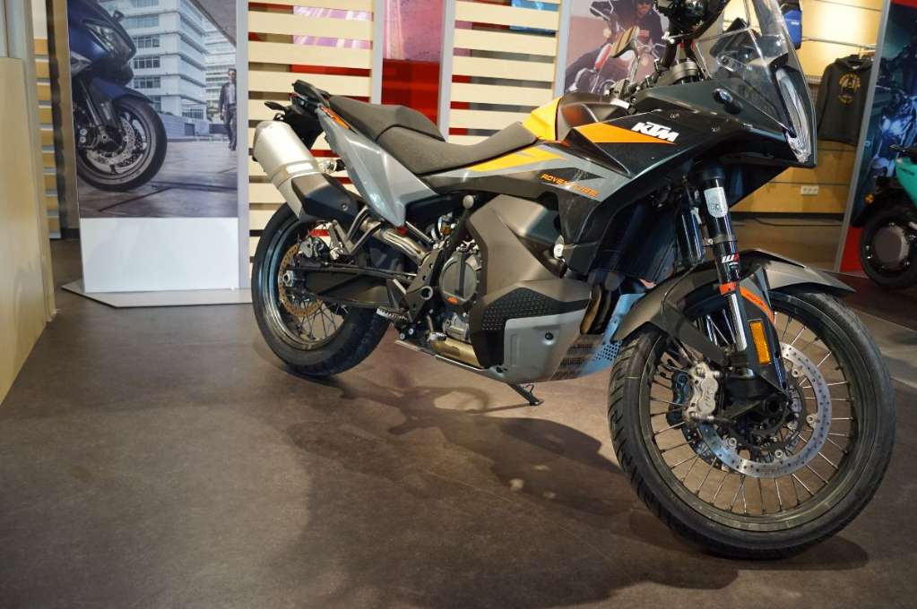 KTM 890 Adventure Tourer