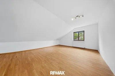 6-Zimmer-Haus kaufen in Baden – 200 m², € 649.000 – Bild 9 von 27