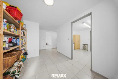 6-Zimmer-Haus kaufen in Baden – 200 m², € 649.000 – Bild 17 von 27