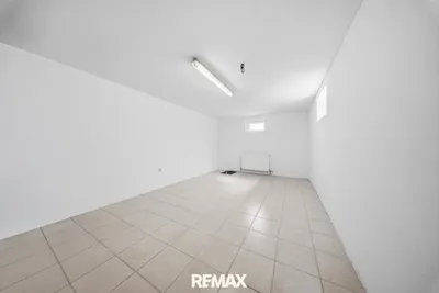 6-Zimmer-Haus kaufen in Baden – 200 m², € 649.000 – Bild 18 von 27