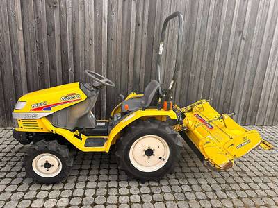 Iseki TC13 PICCORO Kleintraktor Allrad Diesel mit daz... Agrarfahrzeug