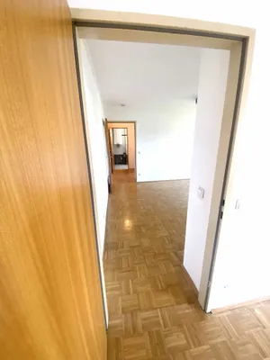 2-Zimmer-Wohnung mieten in Salzburg Stadt – 51 m², € 1.200 – Bild 2 von 12