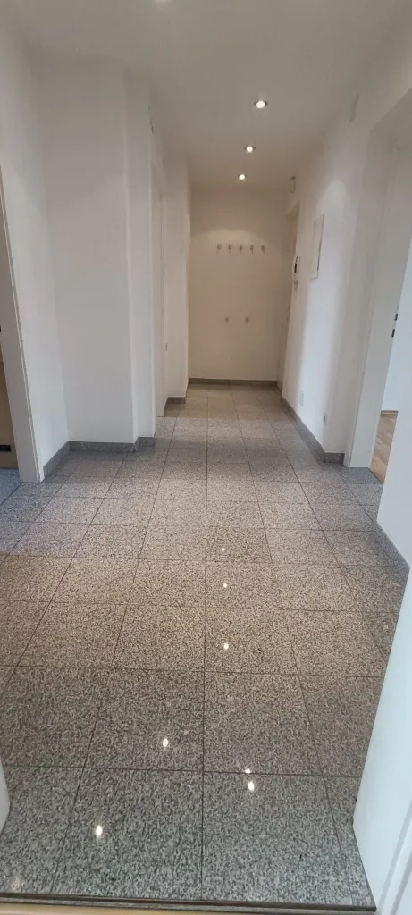 Ruhige 3-Zi-Wohnung mit Balkon & Parkplatz in Graz-Andritz - saniert, neue Fassade, PRIVAT - PROVISIONSFREI - Ansicht 2