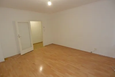 Gut geschnittenes Apartment ca. 36 m² - mit getrennter Küche in ruhiger Lage in 1150 Wien!