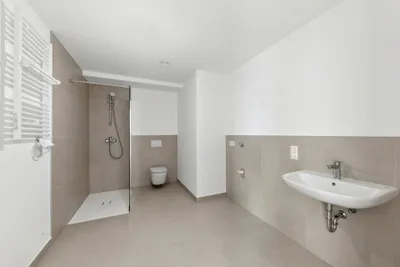 5-Zimmer-Wohnung mieten in Wels-Land – 123,5 m², € 1.999 – Bild 5 von 6