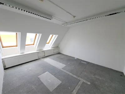 Gewerbeimmobilie mieten in Sankt Pölten – 96 m², € 12 – Bild 2 von 6