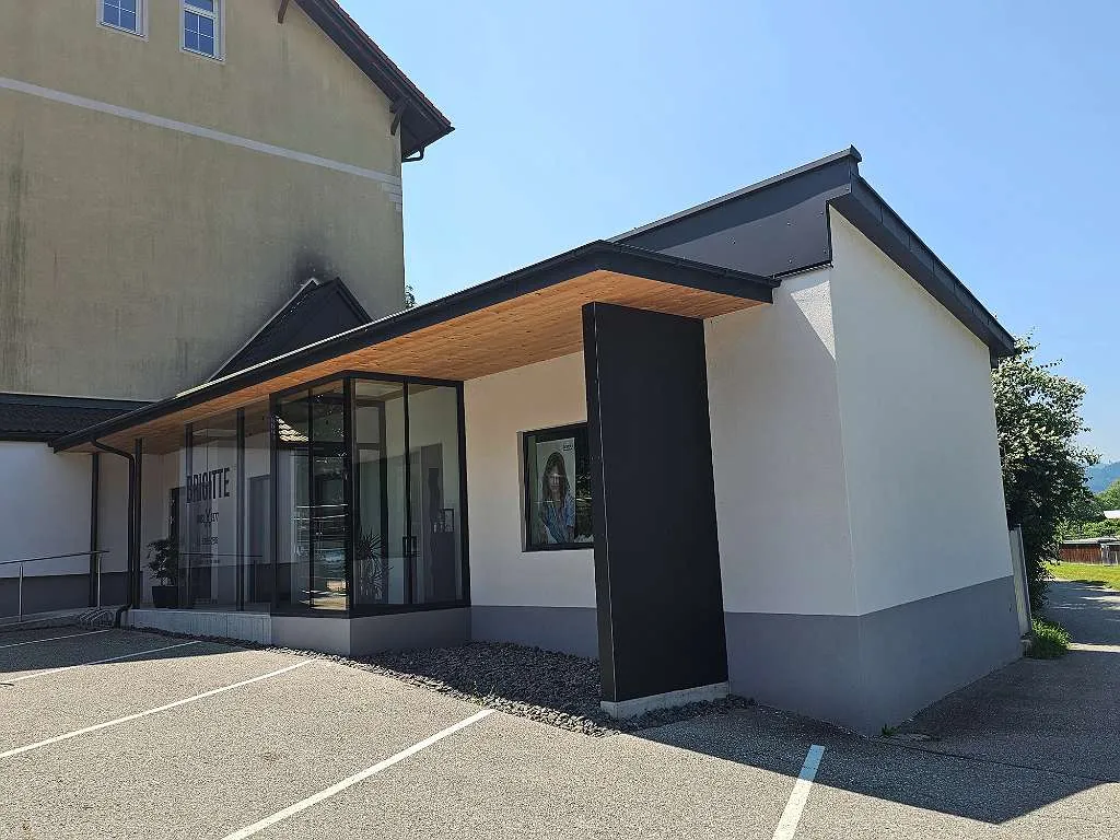 TOP GESCHÄFTSMÖGLICHKEIT! Perfekt ausgestatteter Friseursalon mit separatem Barbershop auch für viele andere Branchen bestens geeignet! - Ansicht 3