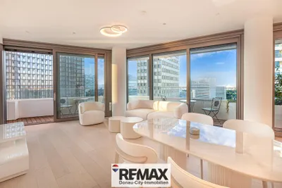 "Danube Flats | 19th Floor with Panoramic Danube Views” – Bild 2
