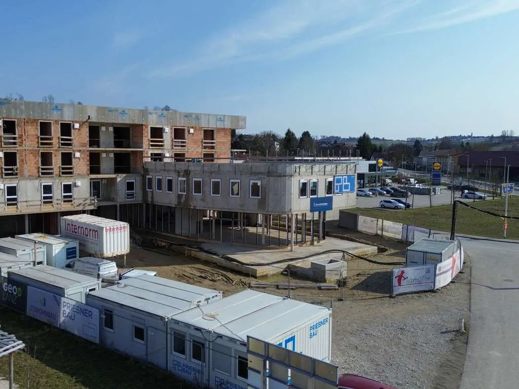 "Wo Kompetenz auf zentrale Lage trifft - Bürofllächen im Neubauprojekt Straßham" - Ansicht 3