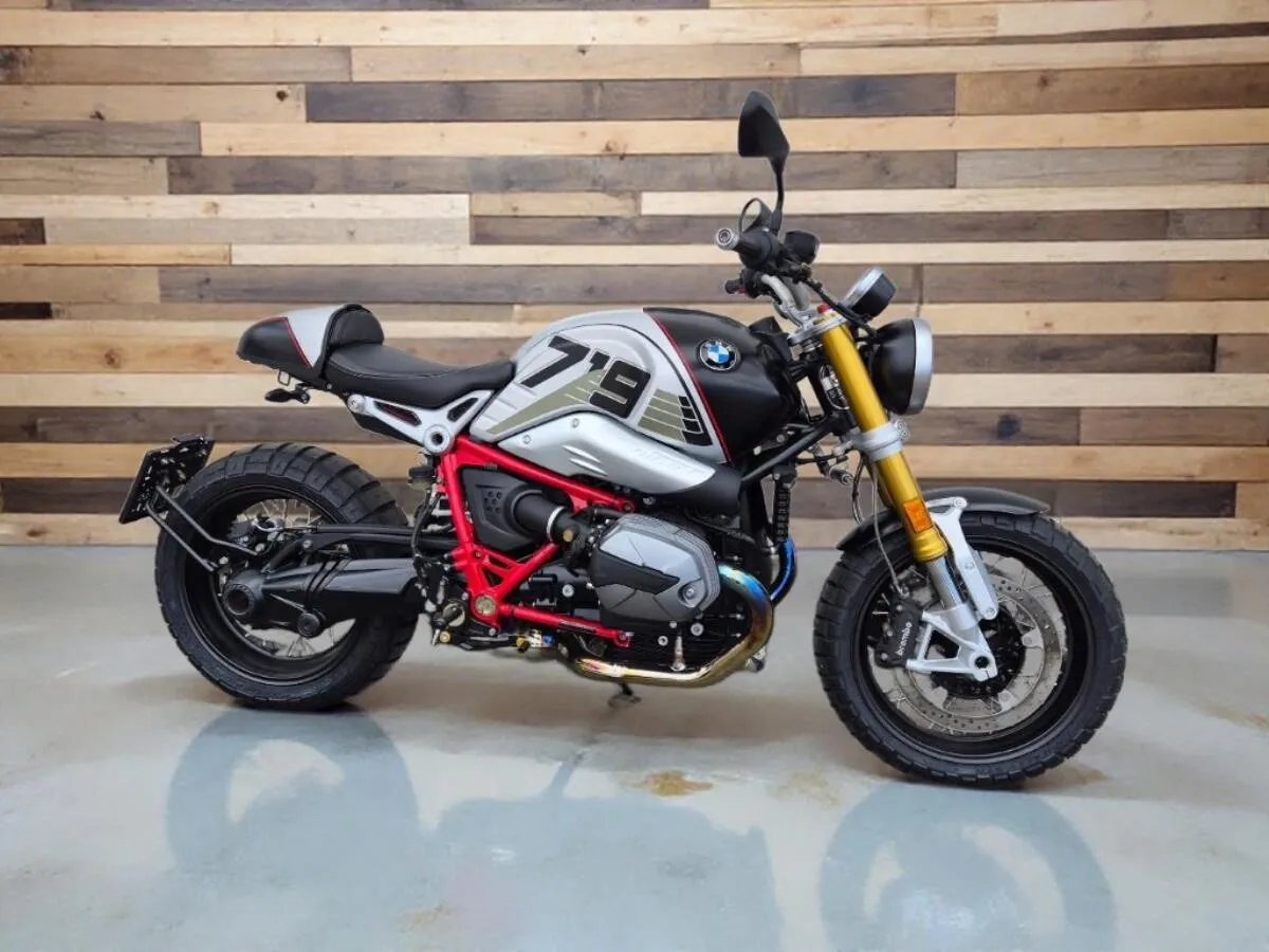 BMW R NineT