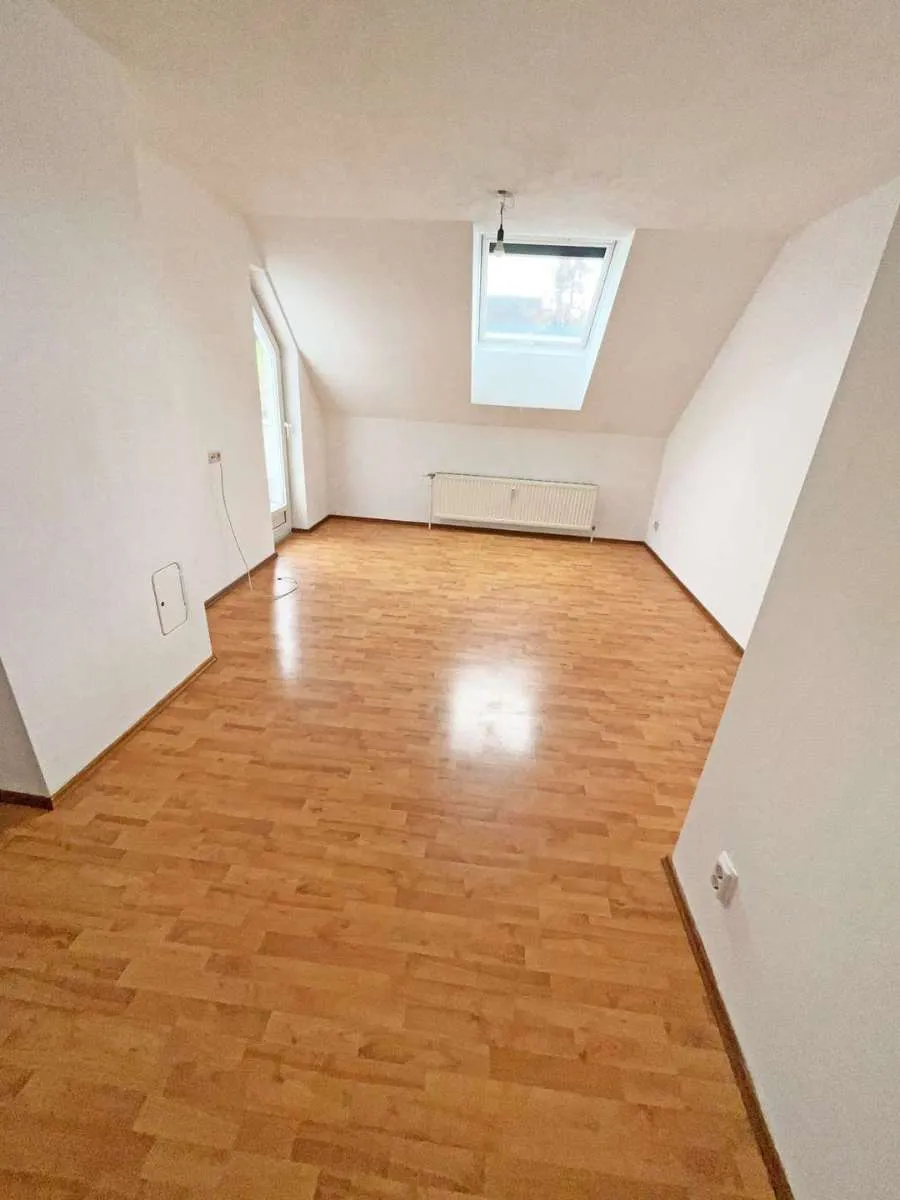 3-Zimmerwohnung mit Terrasse in Biberbach! - Ansicht 2